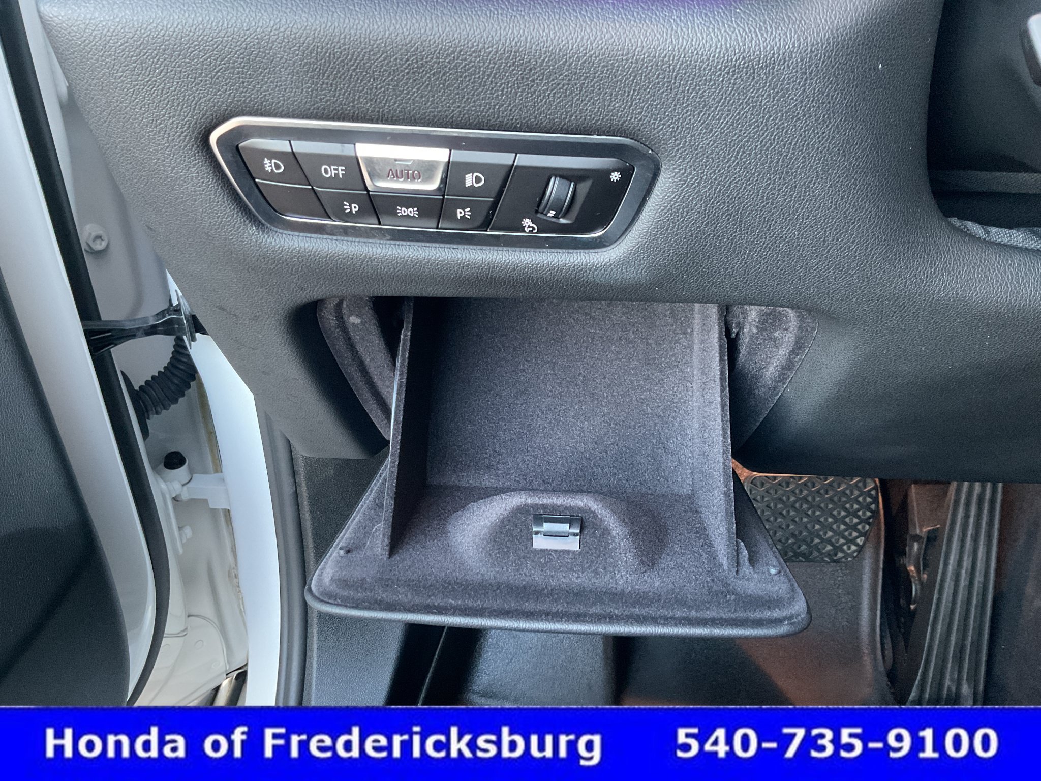 Used 2022 BMW X7 xDrive40i w/ Executive Package AWD/4WD image 52
