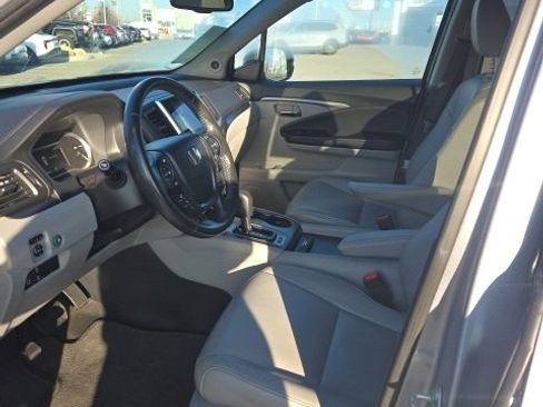 Used 2017 Honda Pilot EX-L image 9
