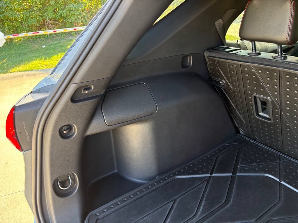 Used 2024 Chevrolet Equinox RS FWD image 46