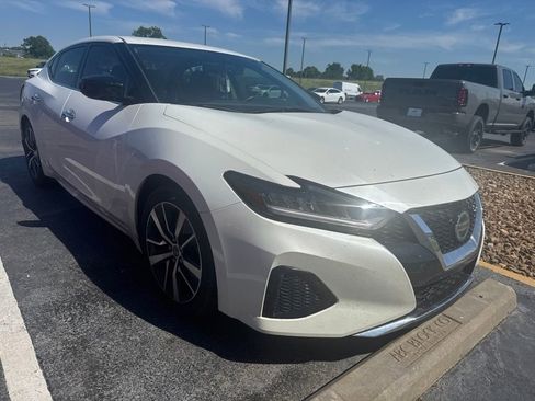 Used 2019 Nissan Maxima 3.5 S w/ Floor Mat Group FWD image 3