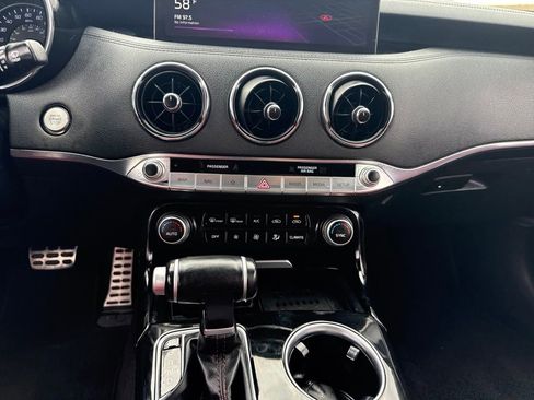 Used 2022 Kia Stinger GT-Line image 12