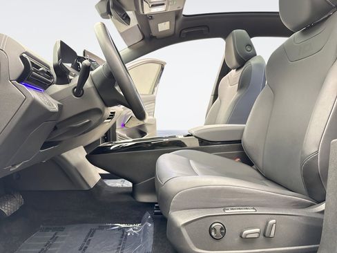 Used 2023 Volkswagen ID.4 Pro S image 11