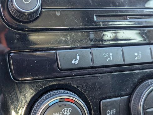 Used 2020 Volkswagen Passat 2.0T R-Line image 19