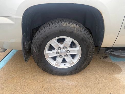 Used 2014 GMC Yukon XL SLT AWD/4WD image 8