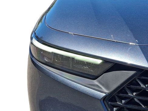 Used 2023 Honda Accord EX image 10