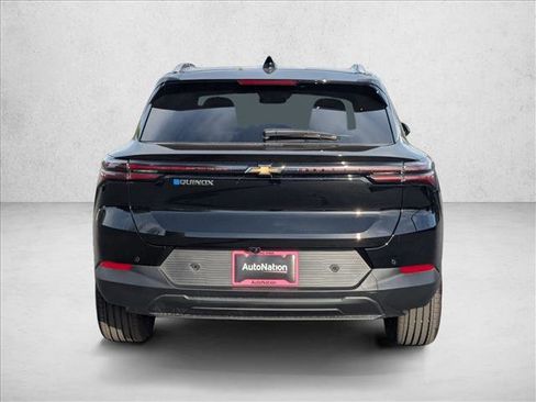 New 2026 Chevrolet Equinox EV LT image 8