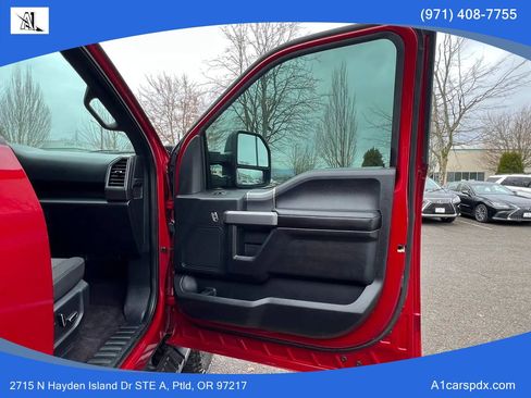 Used 2017 Ford F150 XLT w/ Equipment Group 302A Luxury AWD/4WD image 16