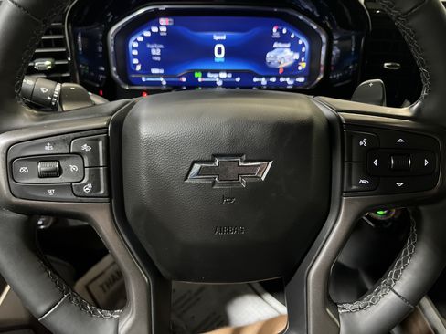 Used 2025 Chevrolet Silverado 1500 High Country w/ Midnight Edition AWD/4WD image 23