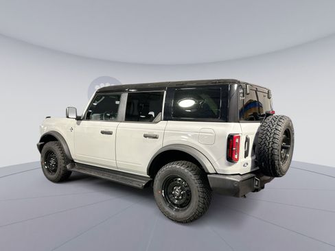 New 2026 Ford Bronco Outer Banks image 4