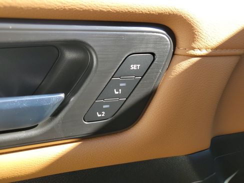 New 2026 Nissan Armada SL w/ Captain's Chari Seat Package image 17