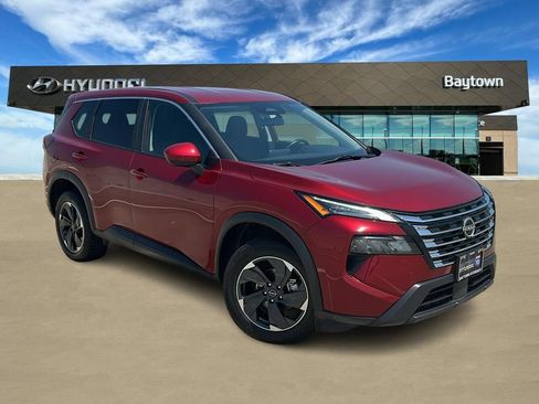 Used 2025 Nissan Rogue SV AWD/4WD image 1