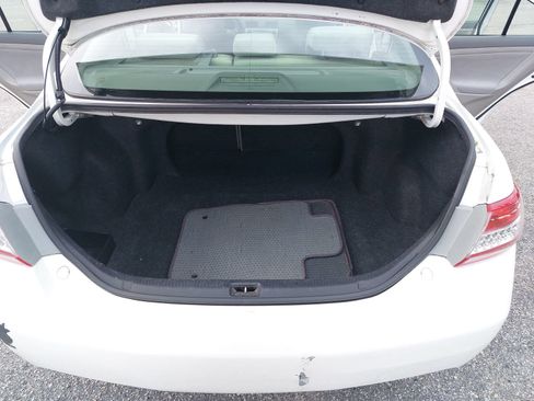 Used 2011 Toyota Camry LE w/ LE Extra-Value Pkg FWD image 13
