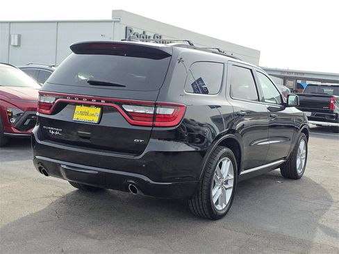 Used 2023 Dodge Durango GT image 4