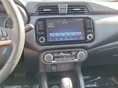 New 2025 Nissan Versa SR w/ Trunk Package image 9