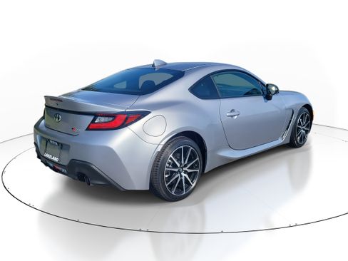 Used 2023 Toyota GR86 image 7