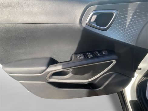 New 2025 Kia Soul S image 14