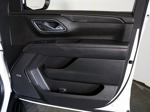 Used 2021 Chevrolet Tahoe RST w/ Luxury Package AWD/4WD image 35