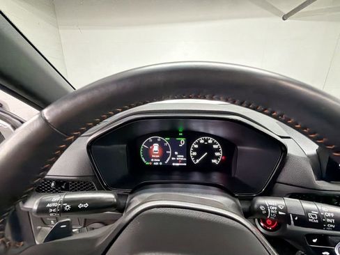 Used 2025 Honda CR-V Sport-L image 11