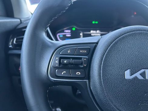Used 2022 Kia Niro LXS w/ Digital Cluster Package image 18