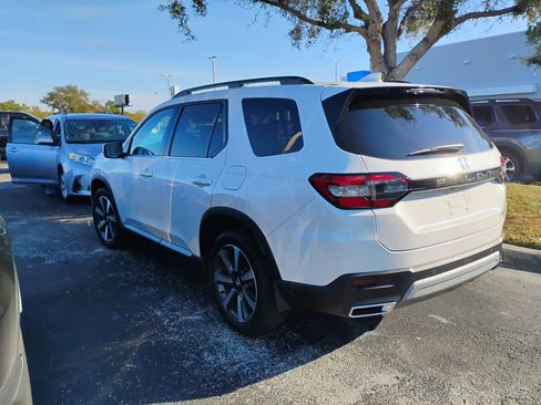 Used 2023 Honda Pilot Touring image 8