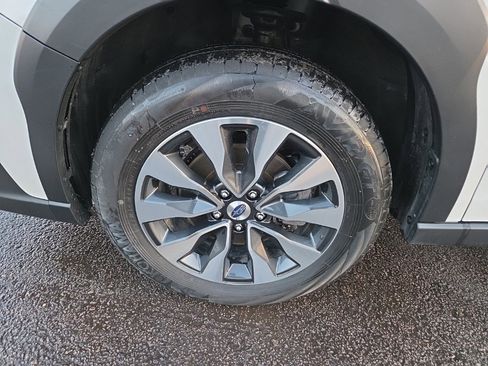 Certified 2023 Subaru Outback Limited image 9