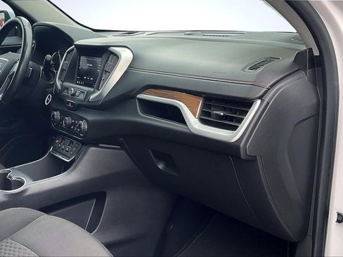Used 2020 GMC Terrain SLE w/ Driver Convenience Package image 17