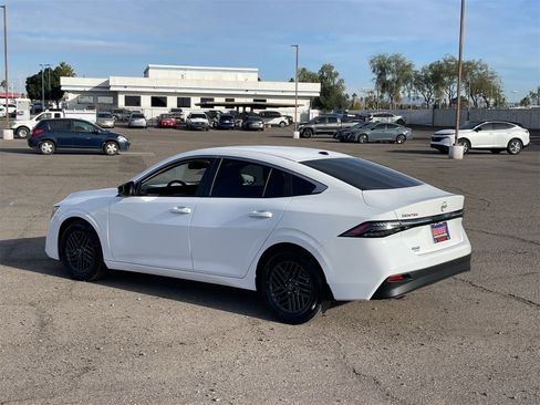 New 2026 Nissan Sentra SV w/ SV Convenience Package image 4