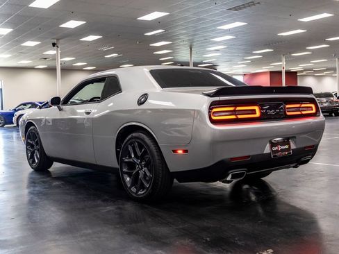 Used 2019 Dodge Challenger SXT w/ Blacktop Package RWD image 5