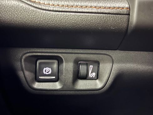 Used 2017 GMC Acadia SLT image 31