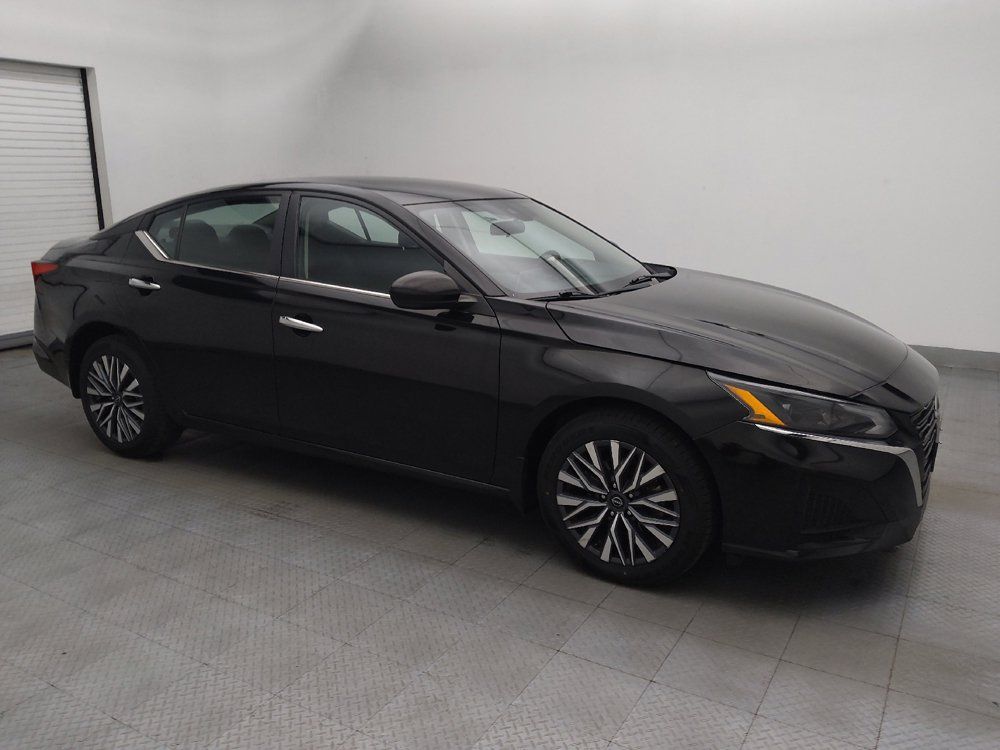 Used 2023 Nissan Altima 2.5 SV AWD/4WD image 11