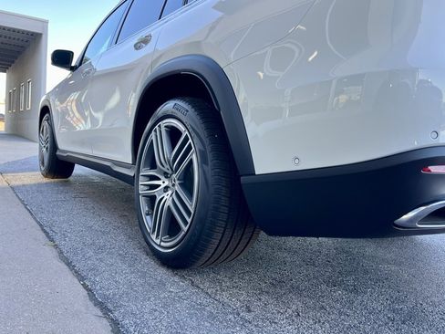Certified 2024 Mercedes-Benz GLS 450 4MATIC image 12