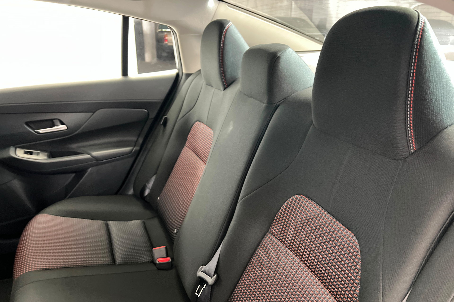New 2027 Nissan Sentra SR w/ Floor Mat Package FWD image 20