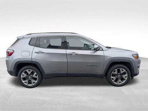 Used 2019 Jeep Compass Limited AWD/4WD image 8