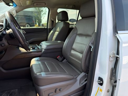 Used 2019 GMC Yukon Denali AWD/4WD image 9