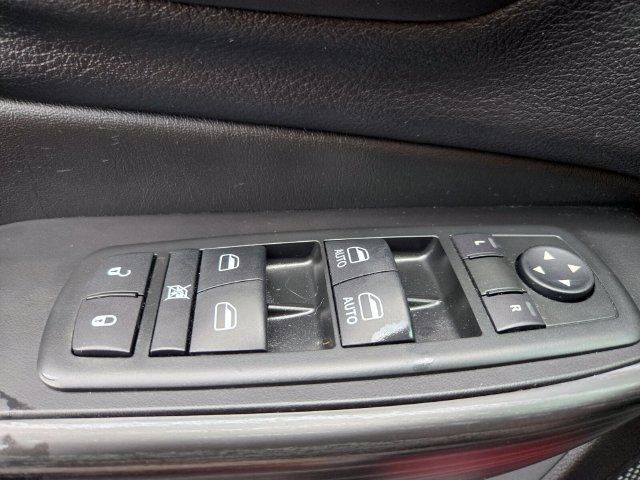 Used 2015 Jeep Cherokee Limited AWD/4WD image 37