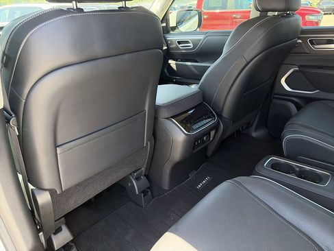 Used 2025 INFINITI QX80 Luxe RWD image 26