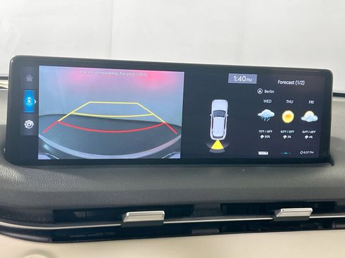 Used 2023 Genesis GV70 2.5T image 13