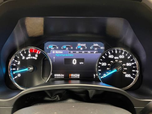 Used 2021 Ford F350 Lariat w/ Lariat Value Package AWD/4WD image 9