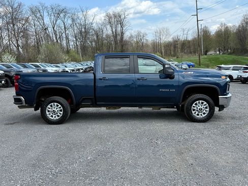 Used 2022 Chevrolet Silverado 2500 LT w/ Convenience Package AWD/4WD image 7
