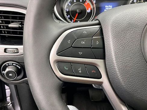 Used 2021 Jeep Cherokee Limited w/ Elite Package image 18