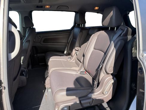 Used 2018 Honda Odyssey EX-L image 16