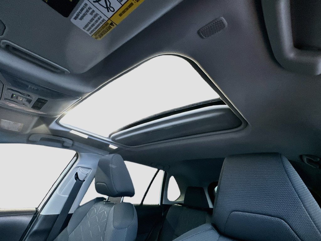 Used 2025 Toyota RAV4 XLE w/ Convenience Package FWD image 21