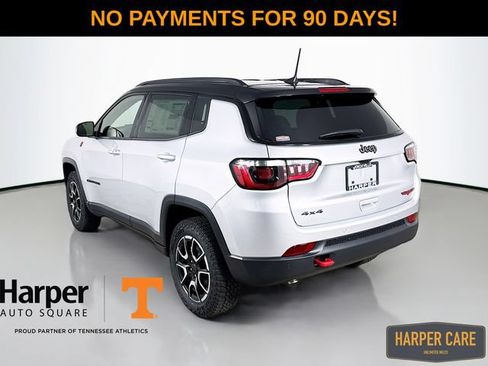 New 2026 Jeep Compass Trailhawk AWD/4WD image 9