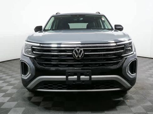 Certified 2025 Volkswagen Atlas Peak Edition SE AWD/4WD image 40