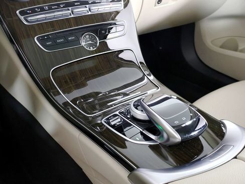 Used 2016 Mercedes-Benz C 300 4MATIC Sedan image 33