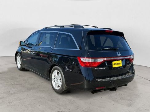 Used 2013 Honda Odyssey Touring Elite image 3