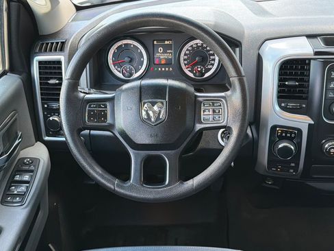 Used 2017 RAM 1500 Classic SLT AWD/4WD image 15