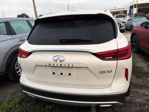 Used 2021 INFINITI QX50 Luxe FWD image 8
