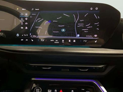 Used 2025 Audi Q5 Premium w/ Convenience Package image 34