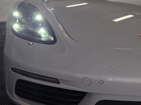 Certified 2025 Porsche 718 Boxster S RWD image 26